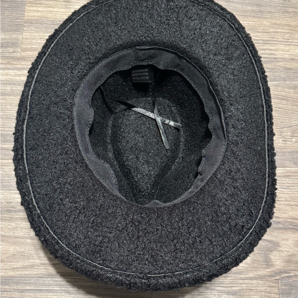 Skrewball Peanut Butter
Whiskey Cowboy Hat Fuzzy Black
Cap Advertisement - Picture 5 of 6